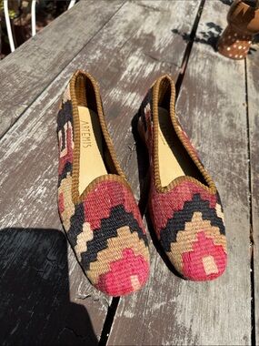 Artemis Design Co. Kilim-Pattern Slip-On Loafers in Red, Tan & Black
